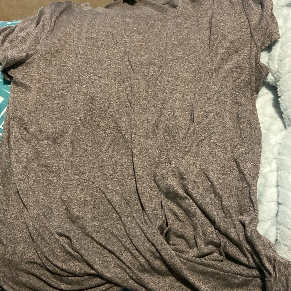 Colors is grey,size is L,brand is A. byer